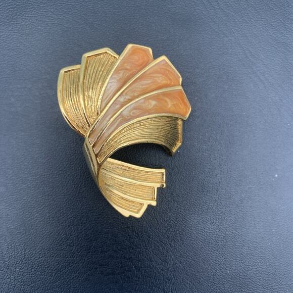 Avon Jewelry - Vintage Avon Gold Tone & Orange Swirl Enamel Fan Swirl Scarf Holder / Clip
